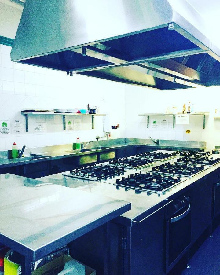 The Emperors Crown Hostel Perth Bagian luar foto