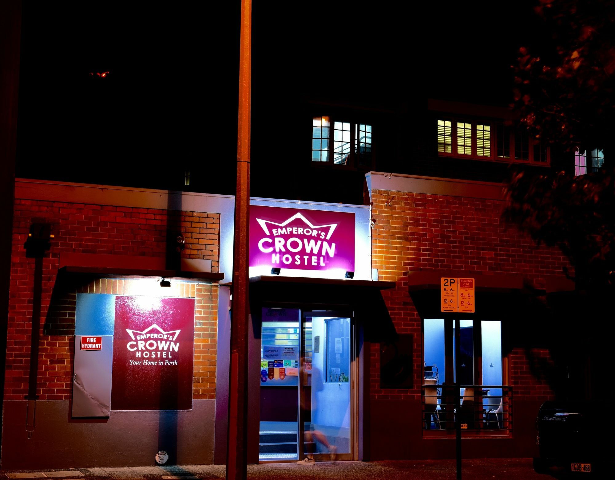 The Emperors Crown Hostel Perth Bagian luar foto